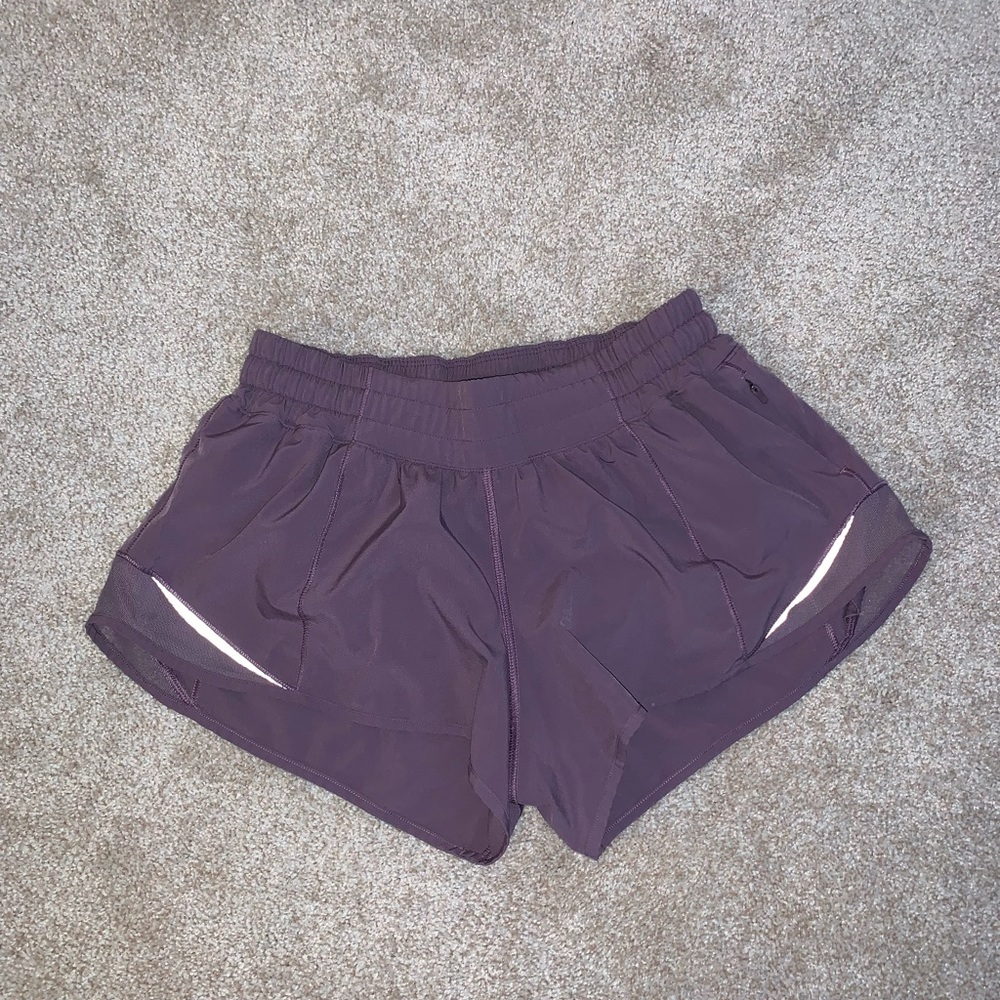 COPY - Lululemon hotty hots 2.5 in inseam